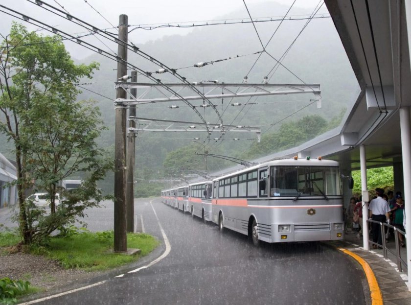 Троллейбус Токио