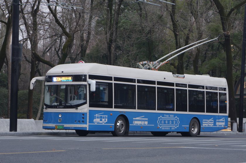 Троллейбус Шанхай