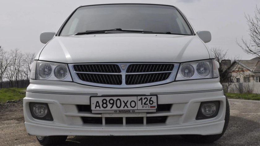 Nissan Bluebird u14