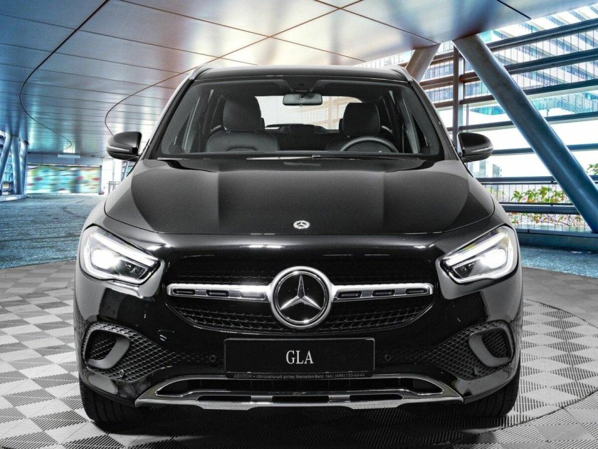 GLA 200 черная 2021