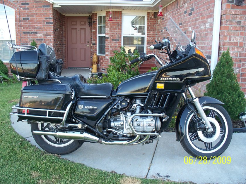 Honda gl1000 Gold Wing 1975