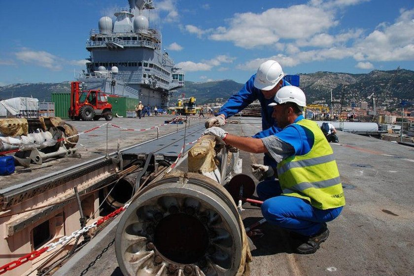 Паровая катапульта