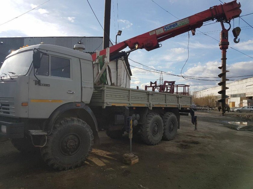 КАМАЗ Сайгак с буровой