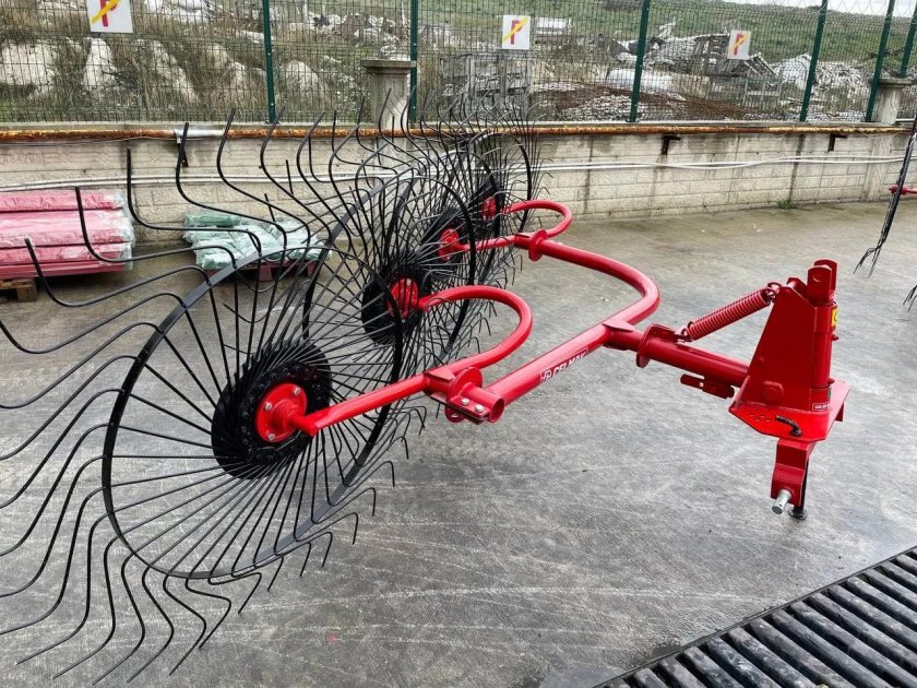 Грабли колесно-пальцевые навесные Rp/8v