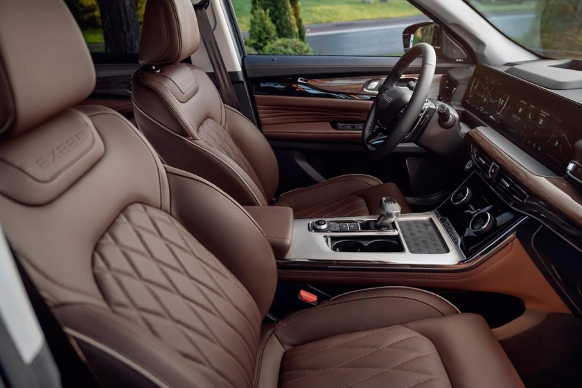 Exeed VX 2022 салон