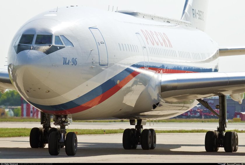 Ил-96 ra-96012