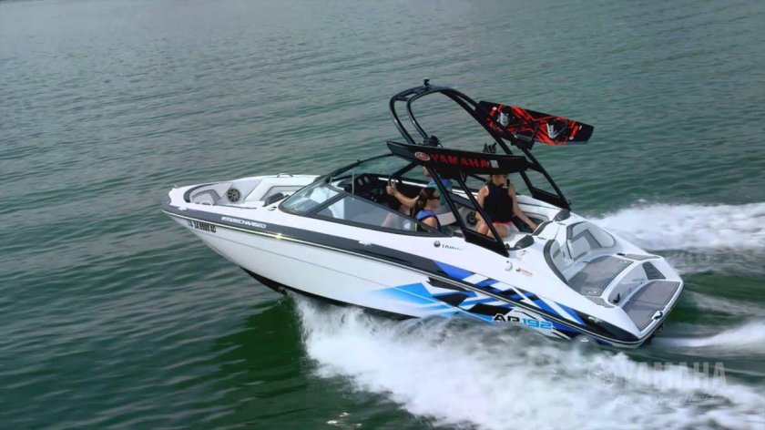 Водометный катер Ямаха