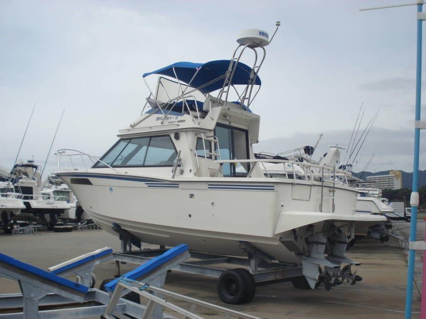 Катер Yamaha PC-27