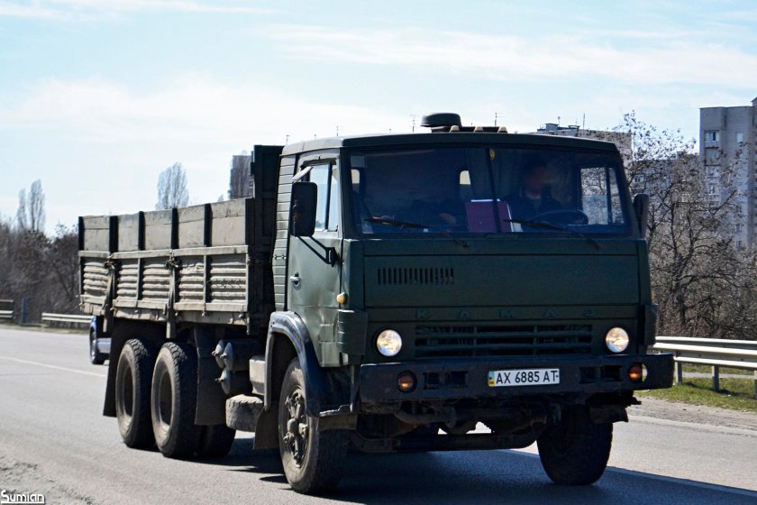 КАМАЗ 53212 бортовой