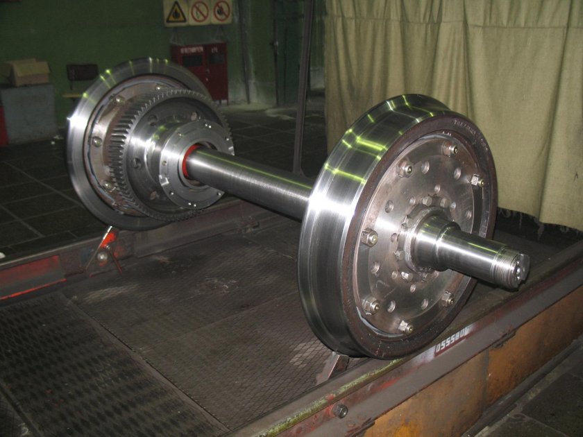 Редуктор осевой колесной пары ТГК-2