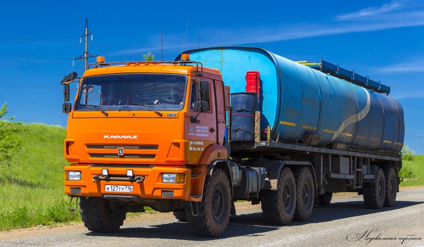 КАМАЗ 44108