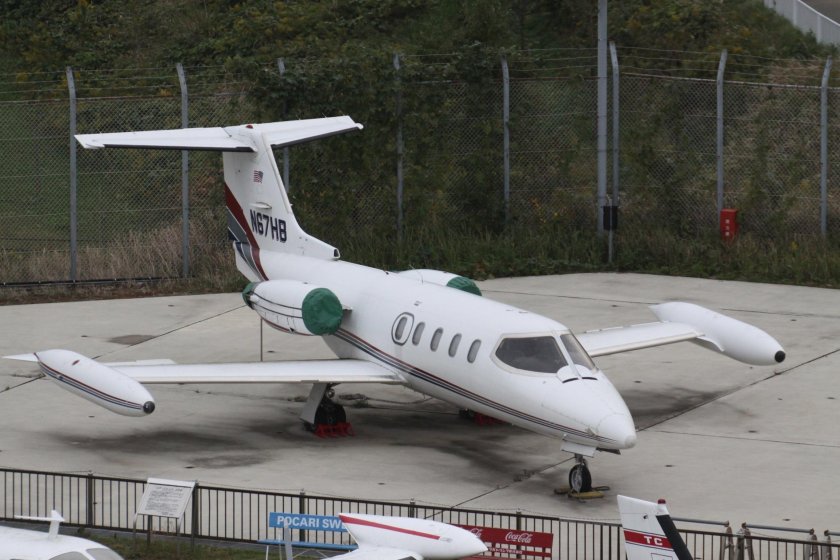 Learjet 24 самолет