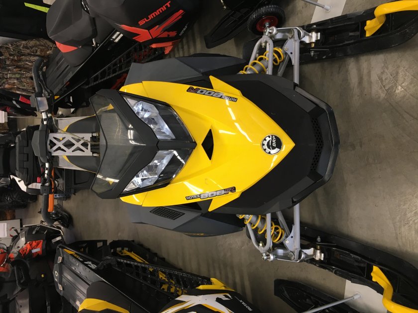Ski-Doo Summit x 154 800r