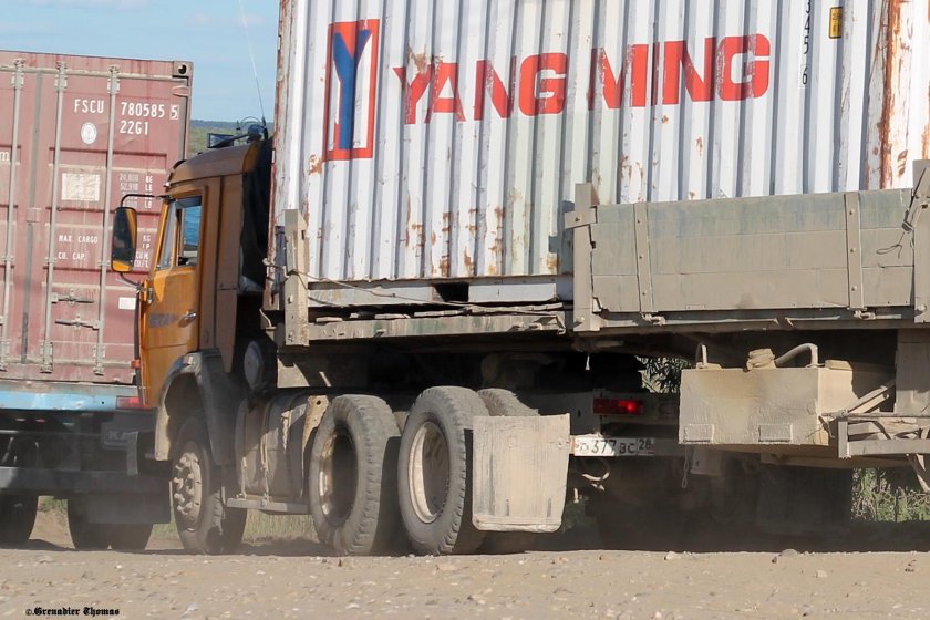 КАМАЗ 54115 фура