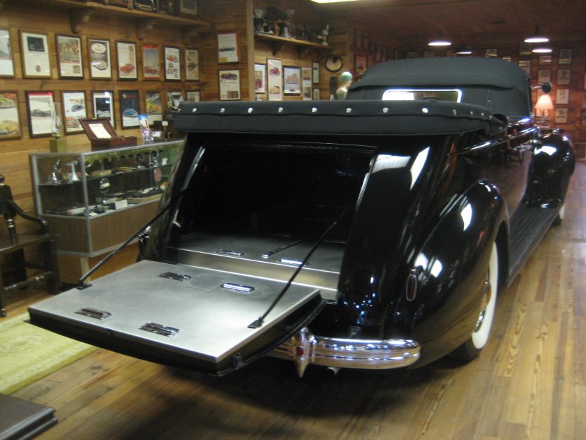 Henney-Packard super Station Wagon