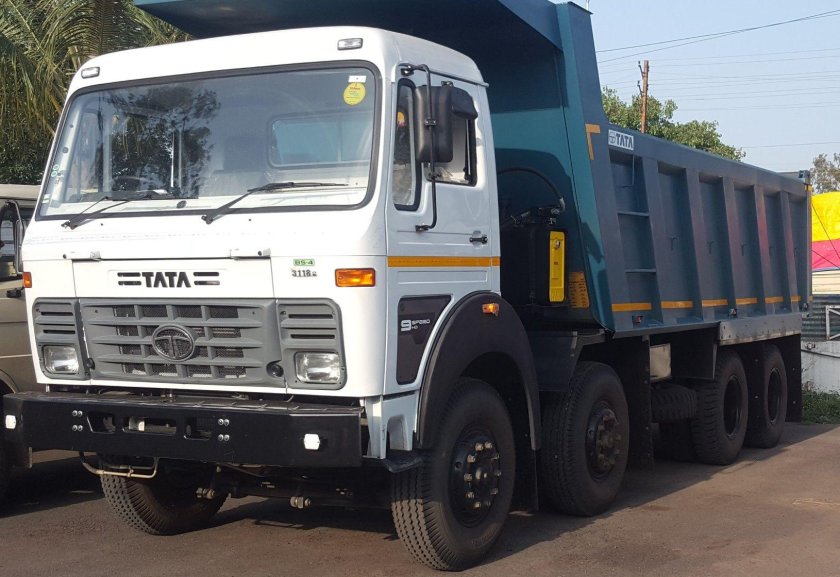 Tata грузовик