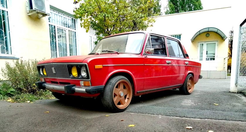 ВАЗ 2103 r15
