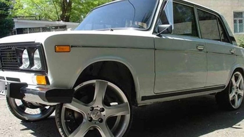 ВАЗ 2106 на r20