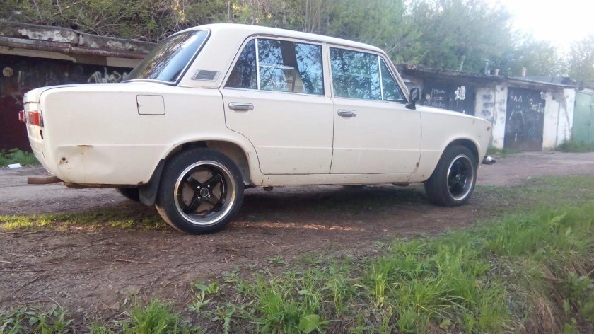 ВАЗ 2107 на дисках лензо