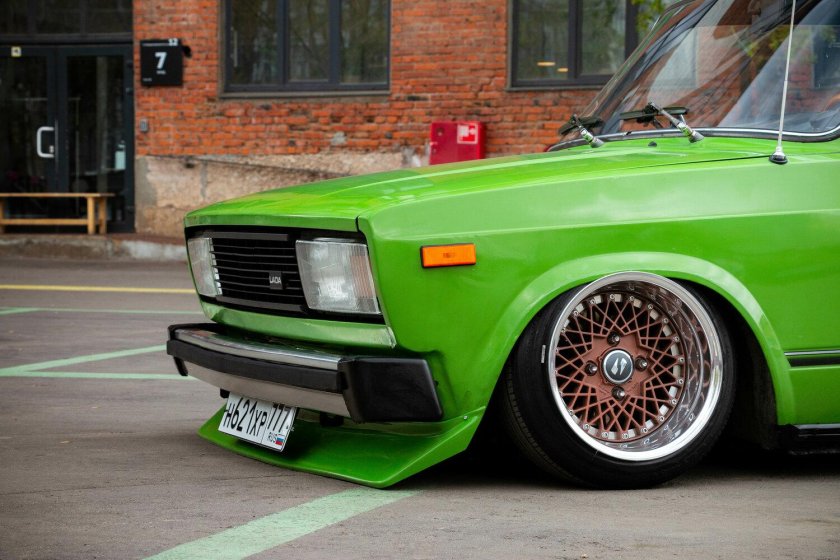 ВАЗ 2107 стенс зеленая