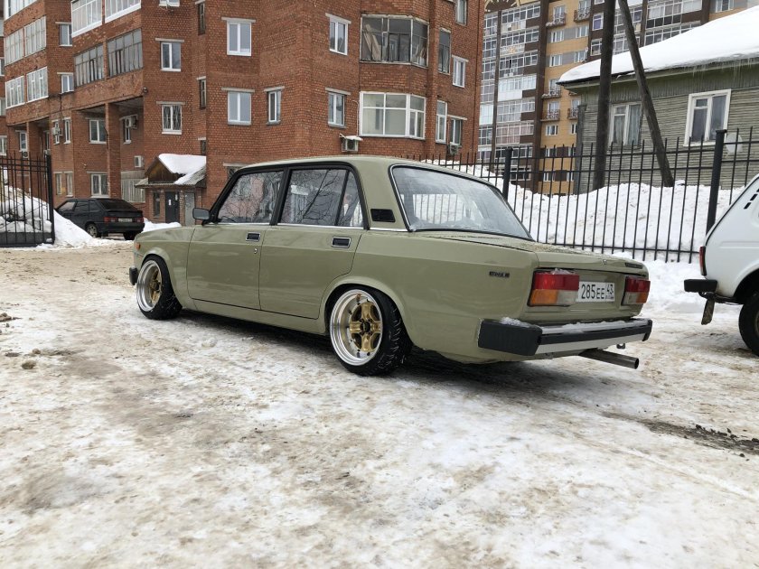 ВАЗ 2107 r14 equip