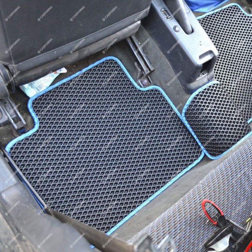 Какие коврики подайдут на хонду Сивик 6