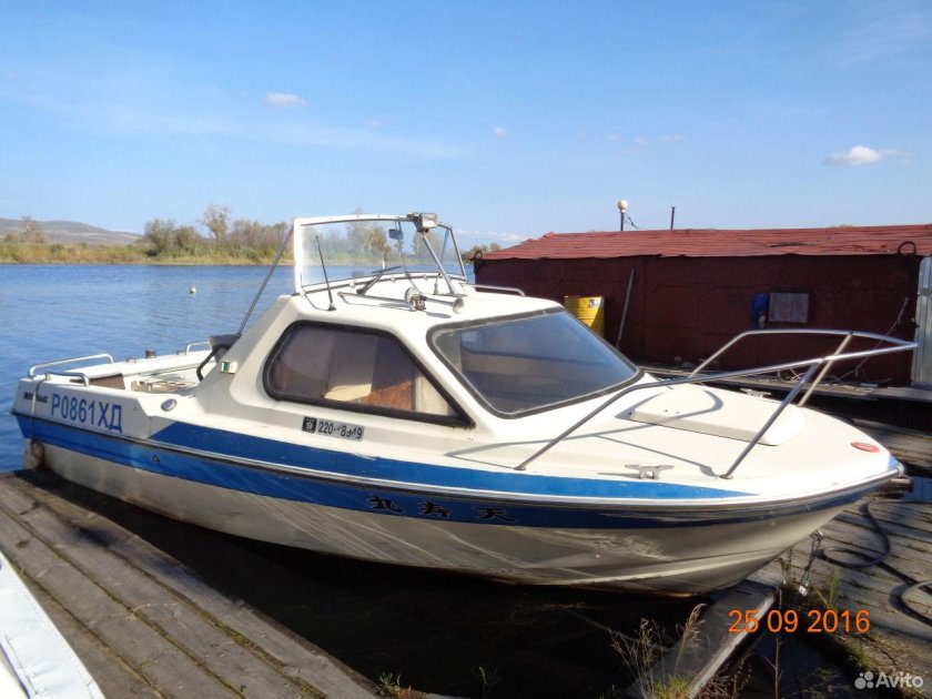 Катер Nissan 560