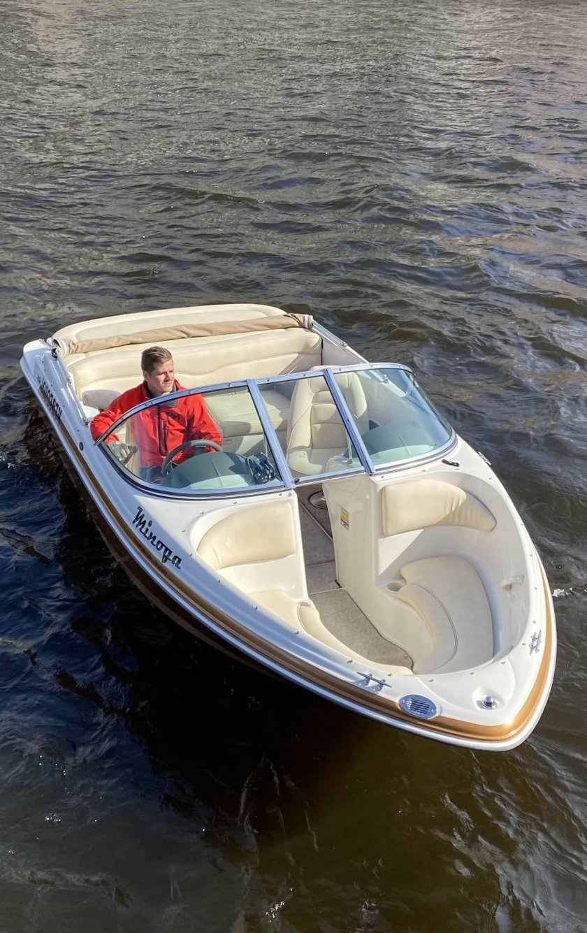 Катер минога