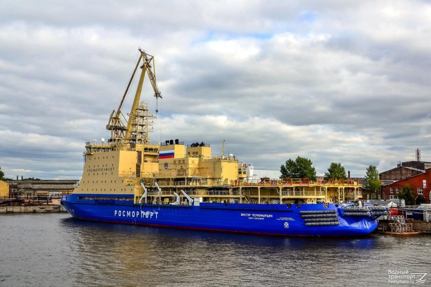Виктор Черномырдин судно