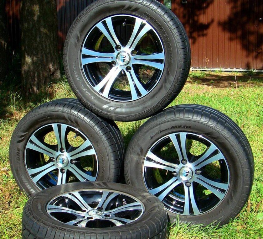 Литые диски с резиной