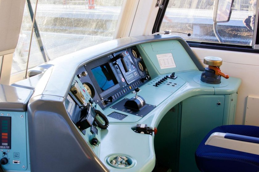 Эд9м электропоезд кабина