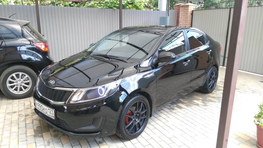 Kia Rio 3 хэтчбек r17