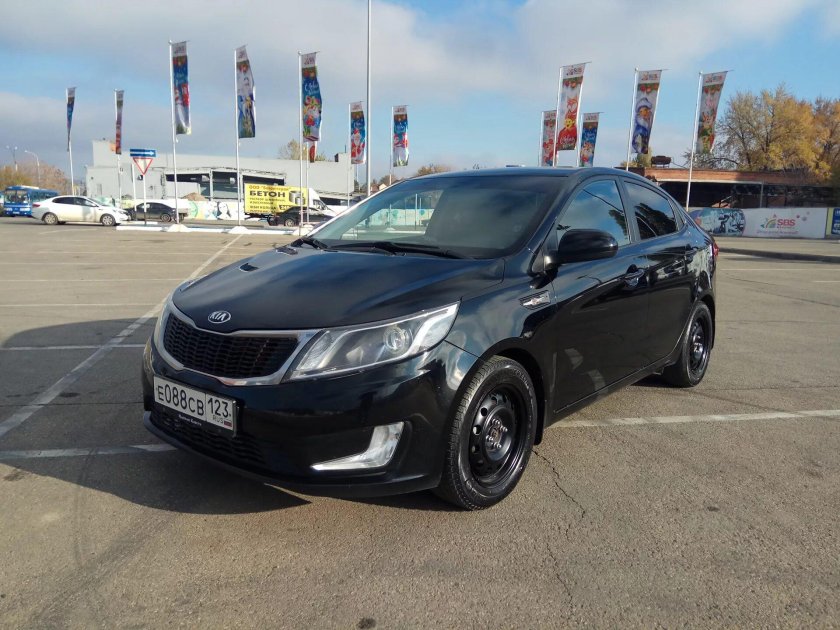 Киа Рио 3 черные штампы