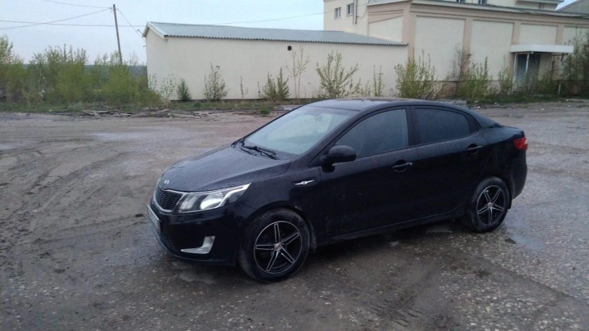 Kia Rio 3 черная