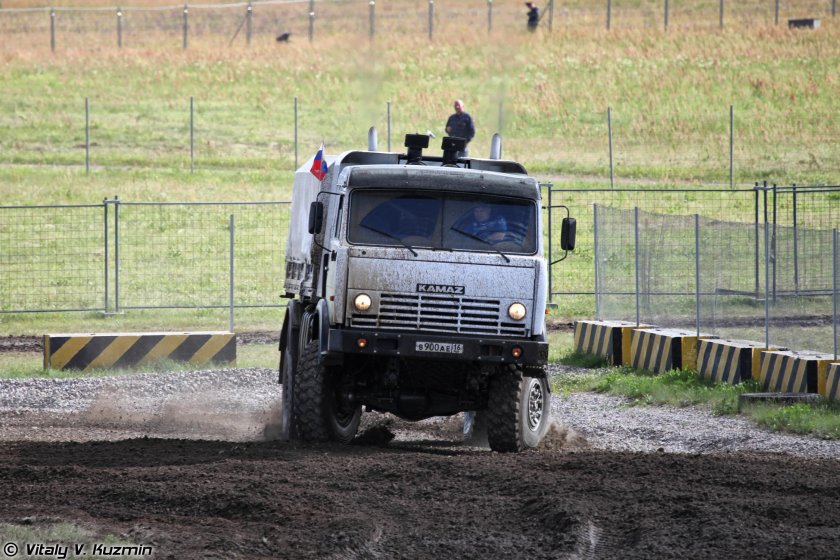КАМАЗ 4911 военный