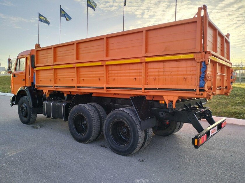 КАМАЗ 45143 самосвал