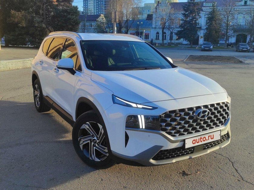 Санта Фе 2022 белый