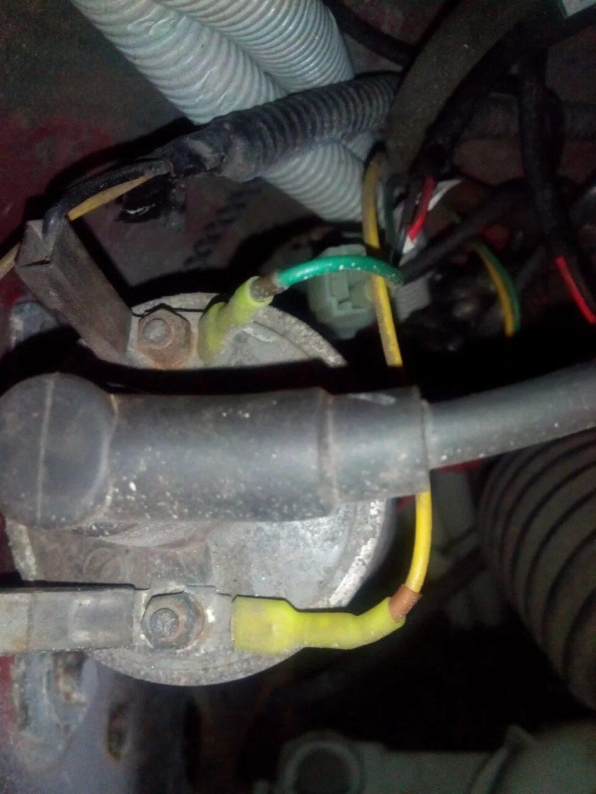 Коммутатор Шкода Фелиция 1.3