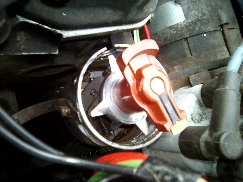 Шкода Фелиция бегунок трамблера