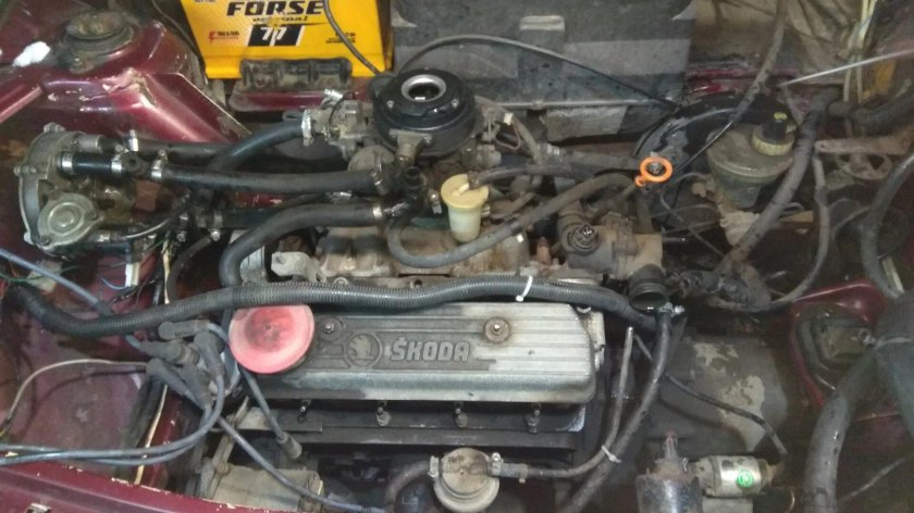 Двигатель Шкода Фелиция 1.3