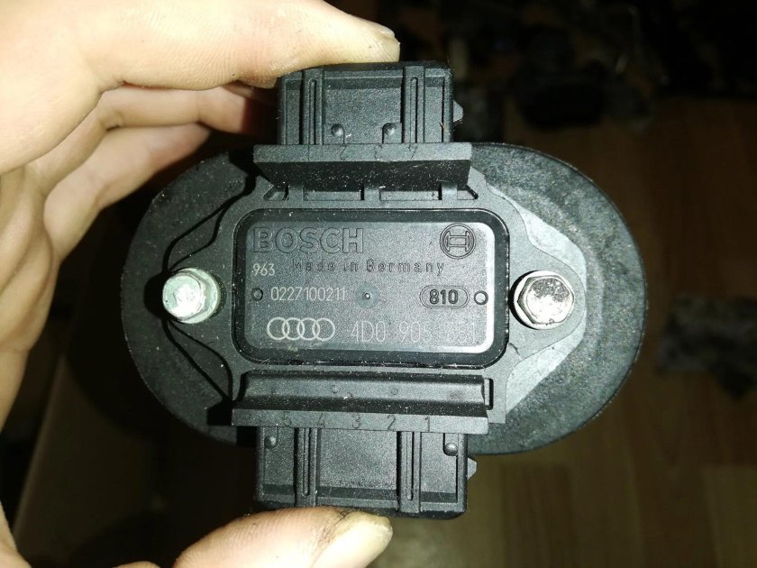 Коммутатор Шкода Октавия