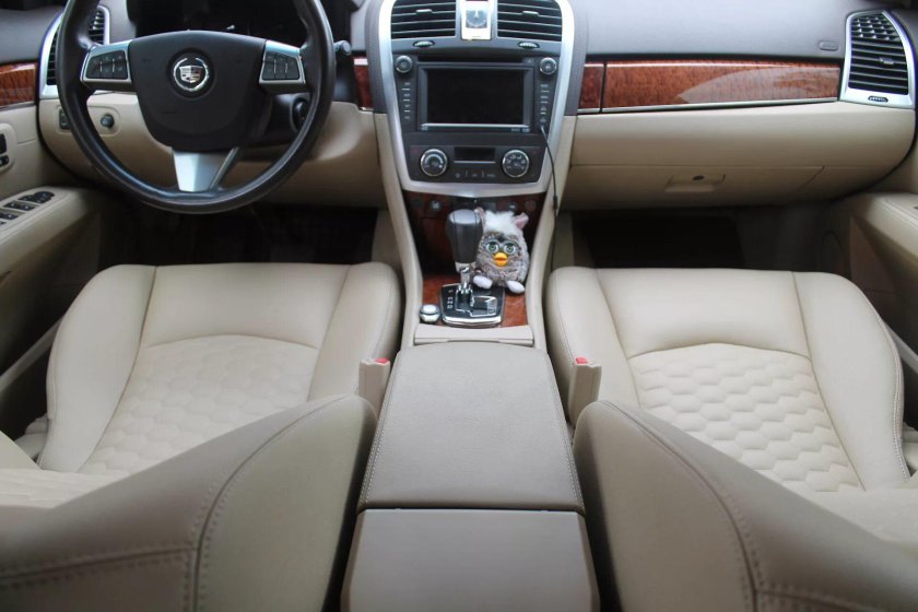 Кадиллак СРХ 2009 салон