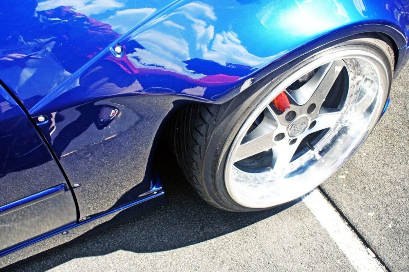 Машина с крыльями