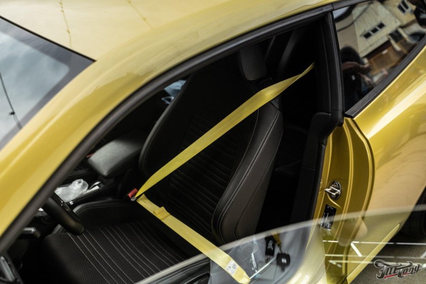 Цветные ремни безопасности для автомобиля