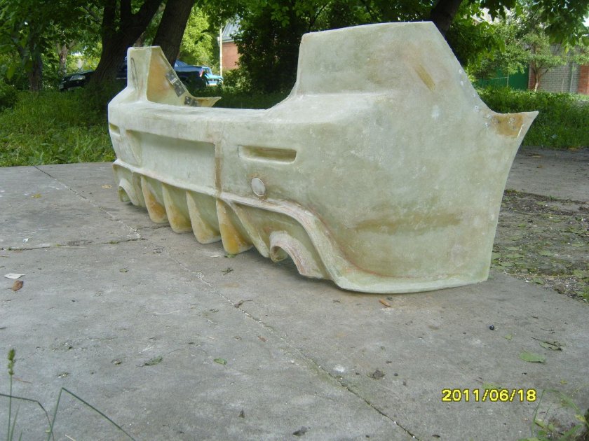 Бампер из стеклопластика
