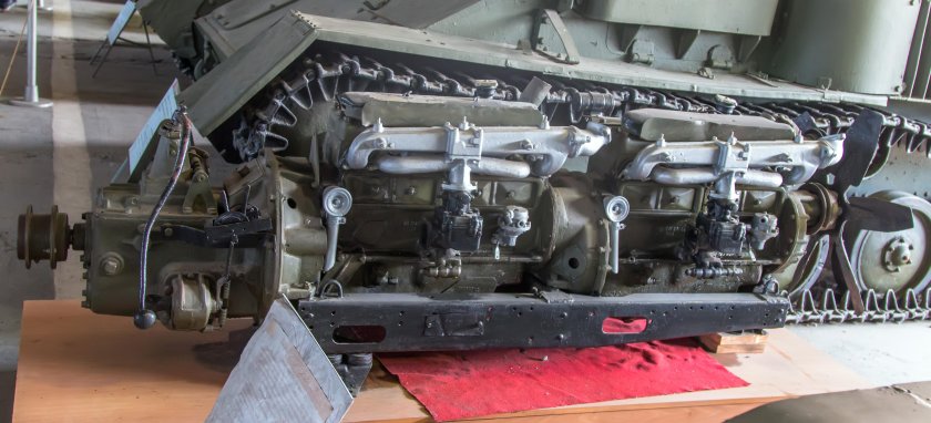 Т 70 танк двигатель