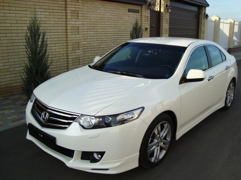 Хонда Аккорд 8 2010