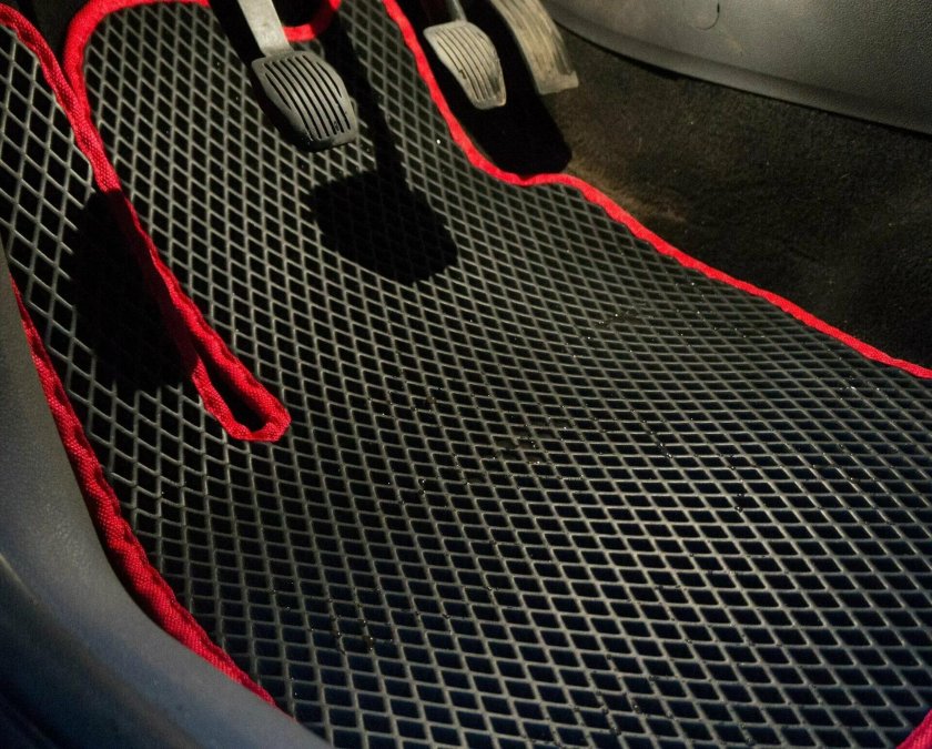 Eva коврик BMW 3 e90 2010г черный/красный