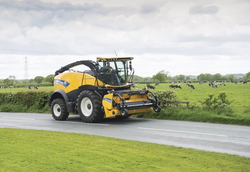 New Holland fr450