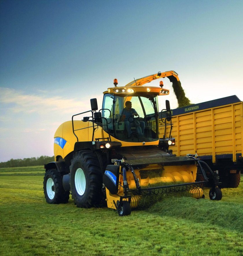 Кормоуборочный комбайн New Holland fr 650